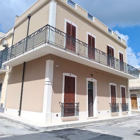 Casa Angelica Villa Авола Екстериор снимка